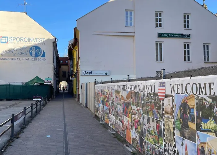 Varady's With Private Parking Апартаменты Кошице