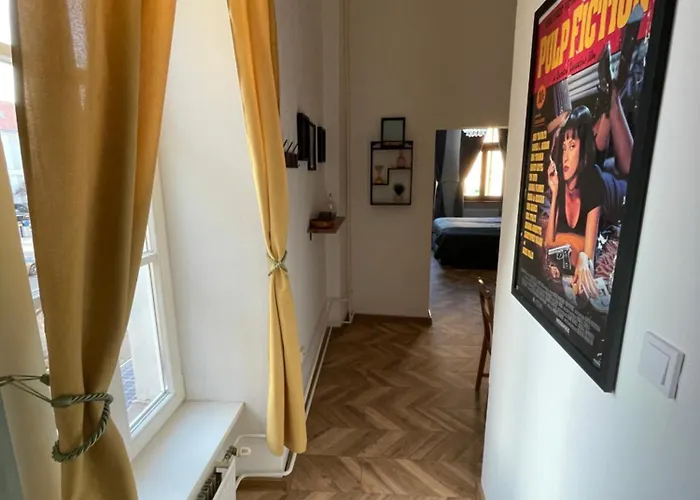 Апартаменты Varady's With Private Parking