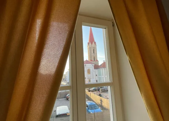 Varady's With Private Parking Апартаменты